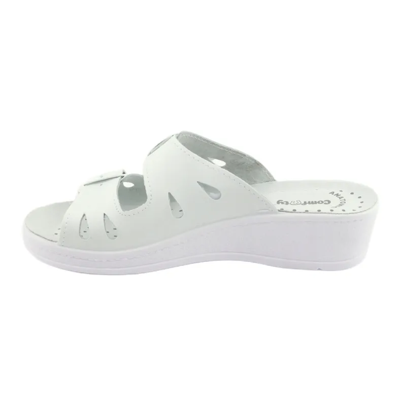 Chaussons pour femmes sur le coin Comfooty Mia blanche