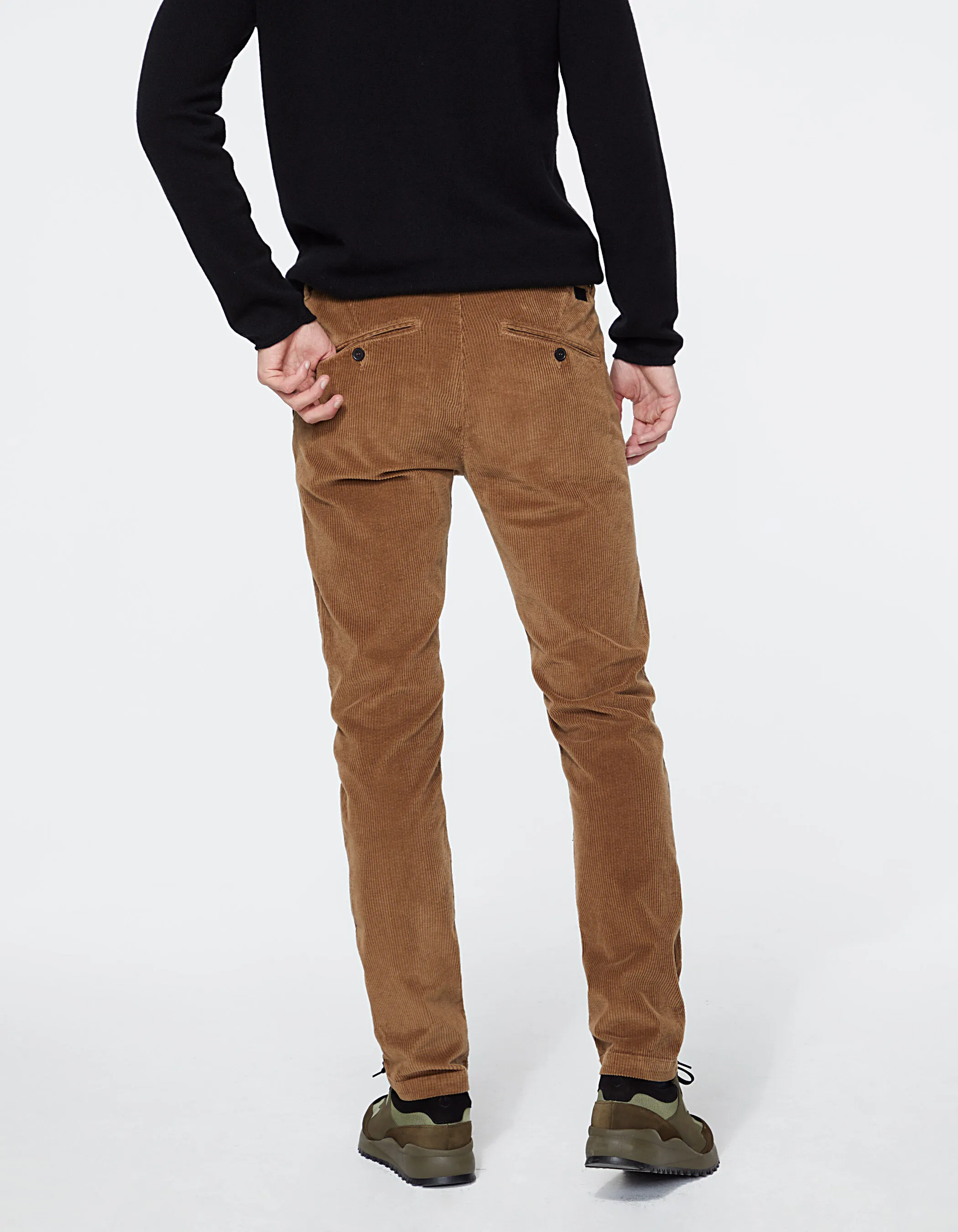 Pantalon SLIM vison en velours côtelé Homme